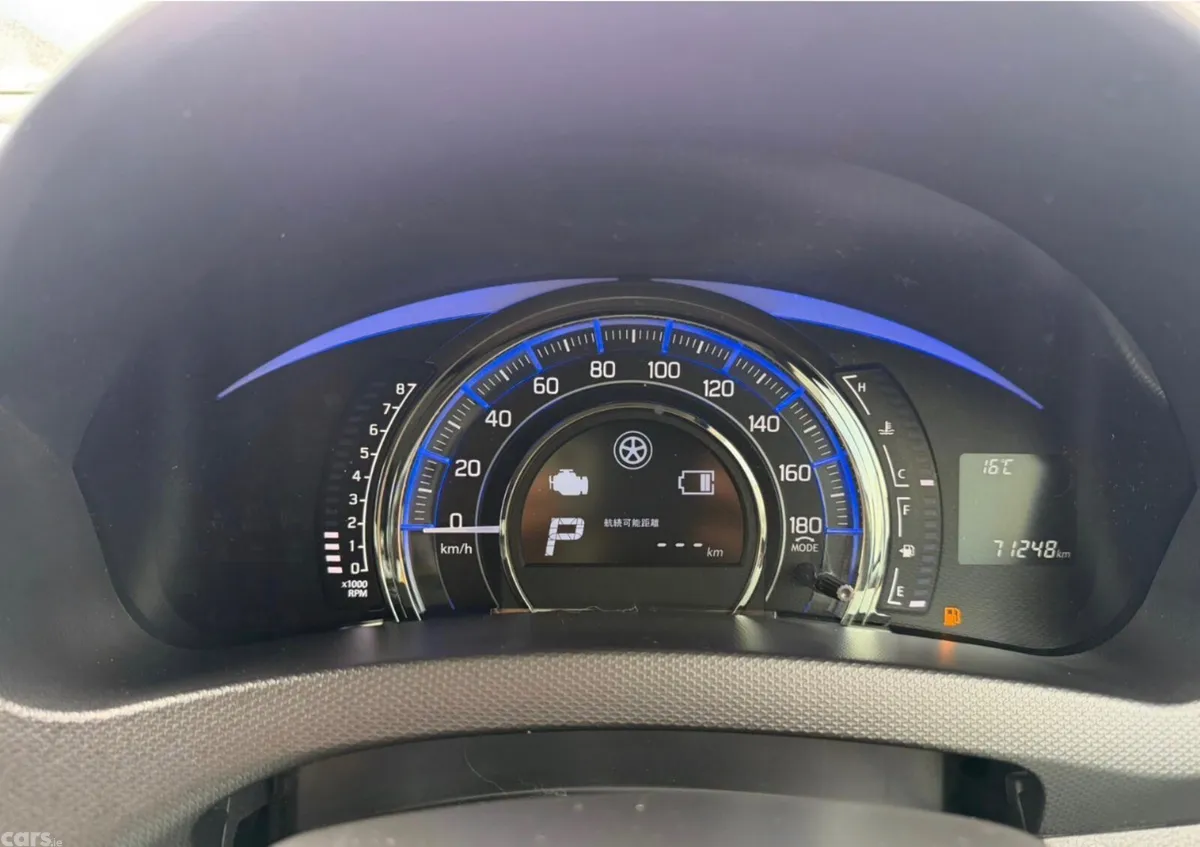 Suzuki Swift Hatchback, Petrol, 2014, Grey