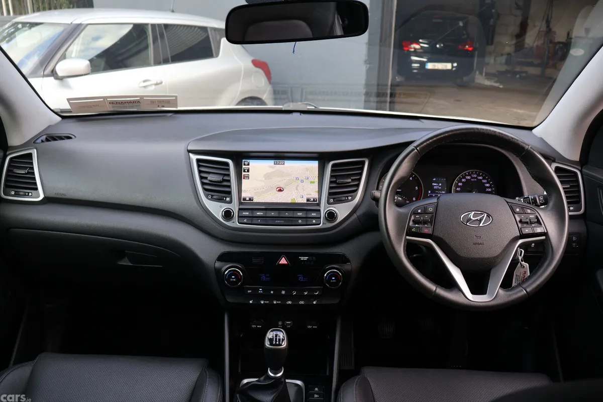 Hyundai Tucson SUV, Diesel, 2017, White