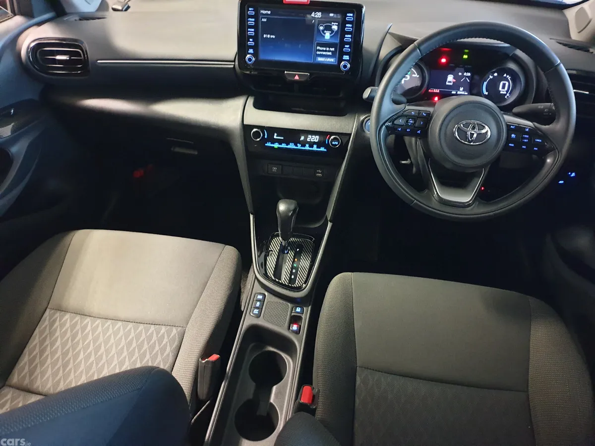 Toyota Yaris Cross Hatchback, Petrol Hybrid, 2021, Black