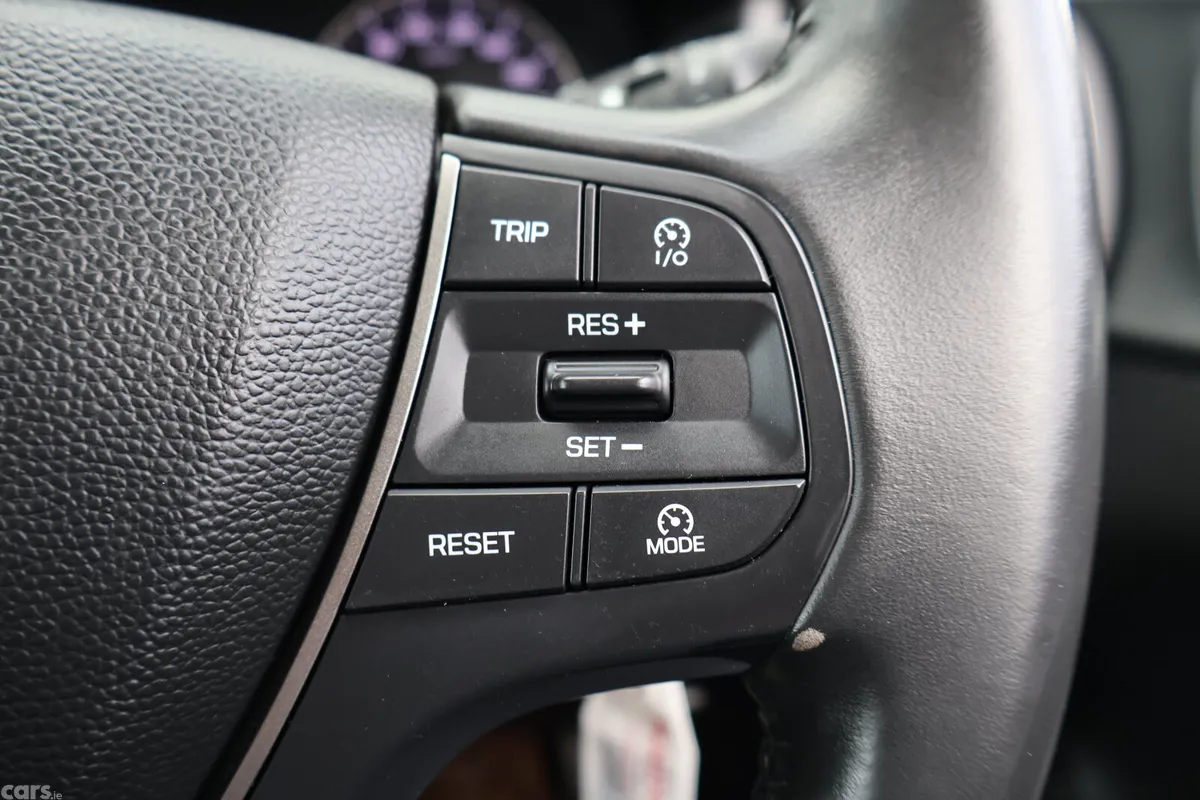Hyundai i20 Hatchback, Petrol, 2019, Grey