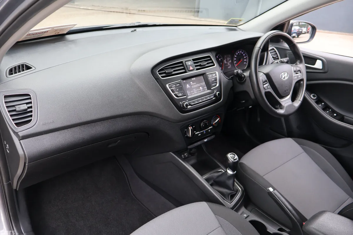 Hyundai i20 Hatchback, Petrol, 2019, Grey