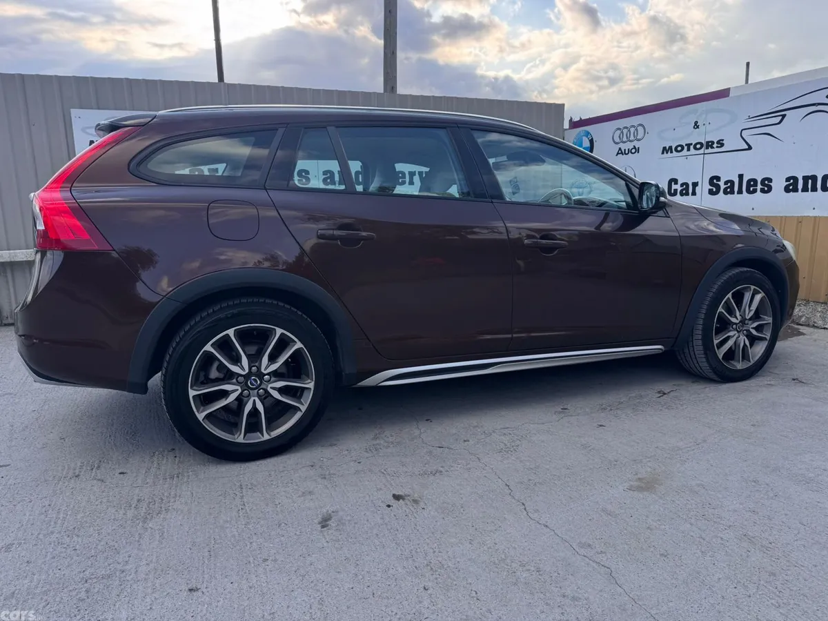 Volvo V60 Estate, Diesel, 2015, Bronze