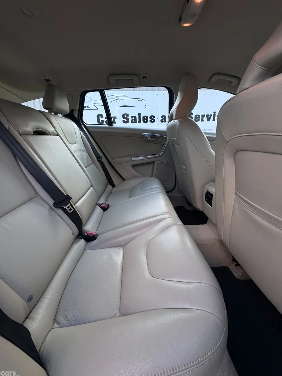 Volvo V60 Estate, Diesel, 2015, Bronze