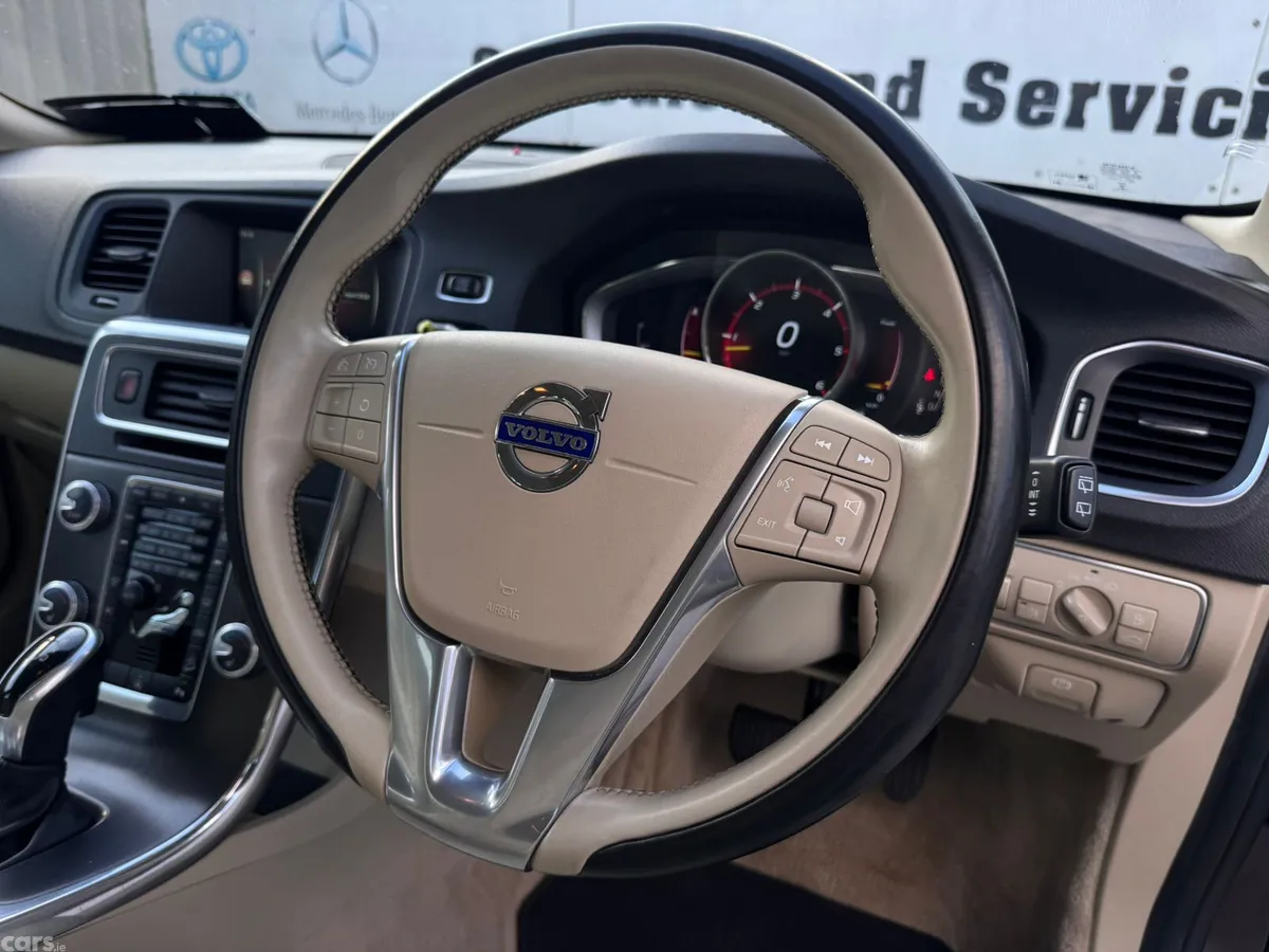 Volvo V60 Estate, Diesel, 2015, Bronze