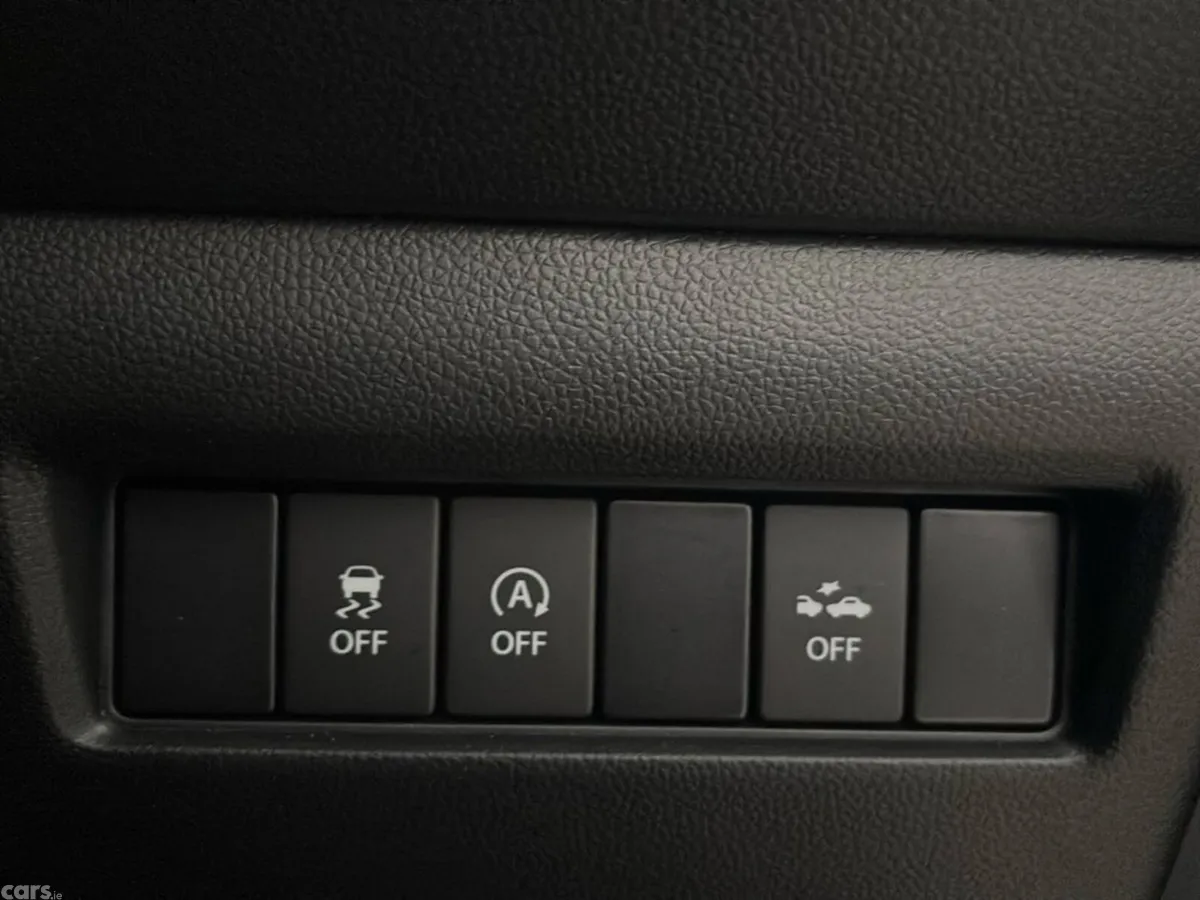 Suzuki Swift Hatchback, Petrol, 2024, Blue