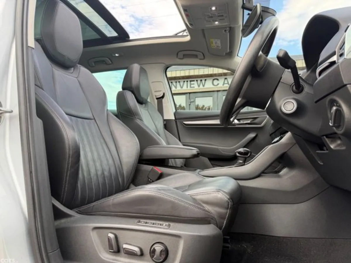Skoda Karoq SUV, Diesel, 2019, Grey