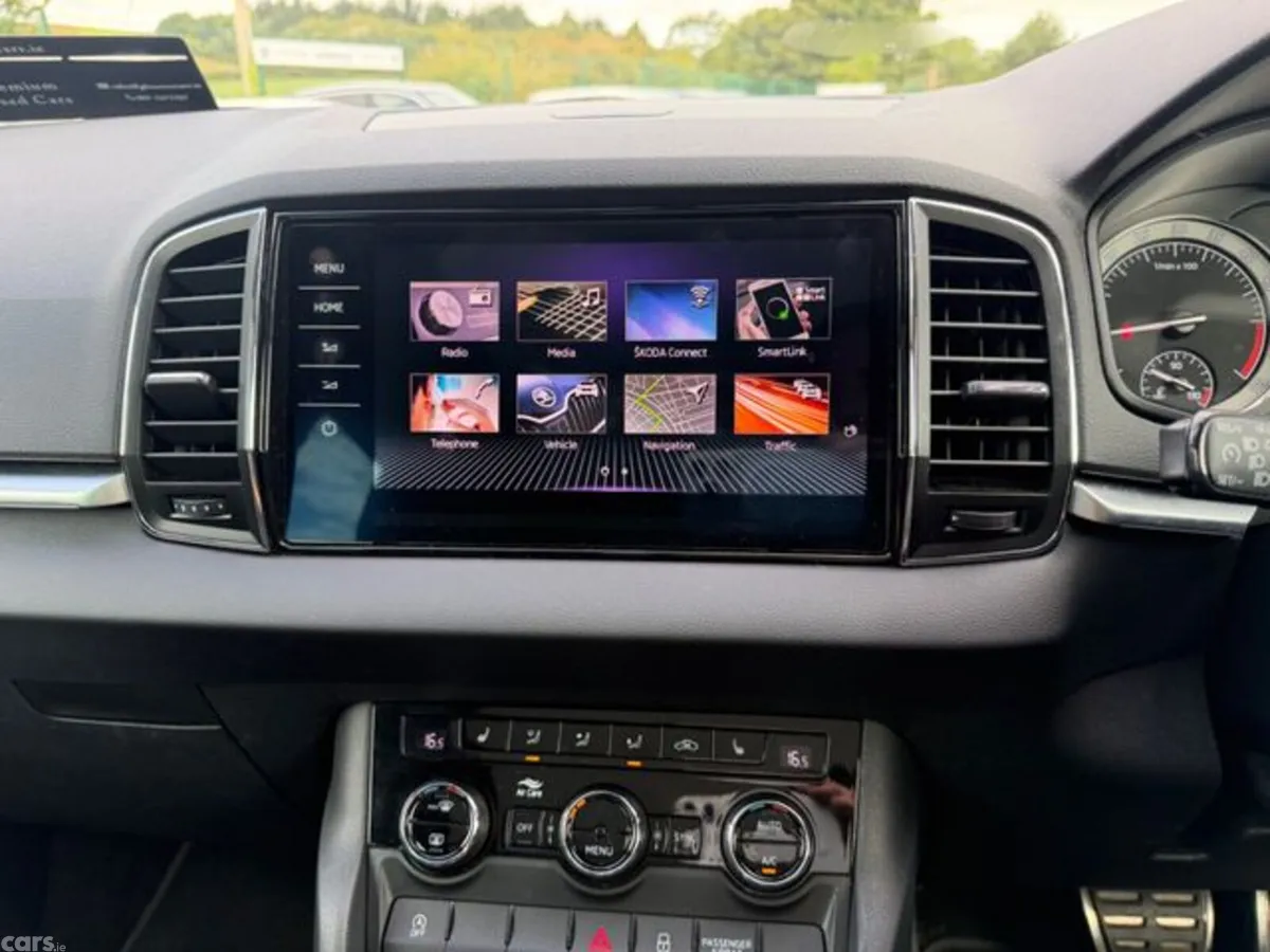 Skoda Karoq SUV, Diesel, 2019, Grey