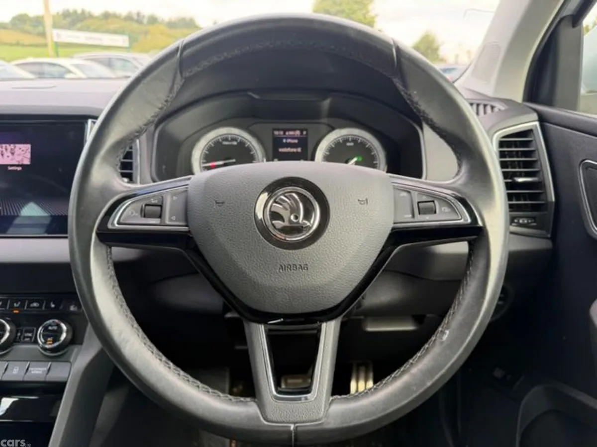 Skoda Karoq SUV, Diesel, 2019, Grey