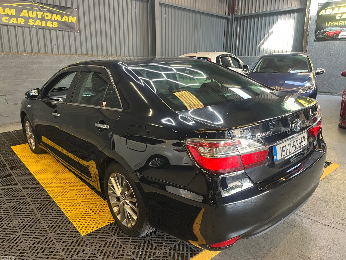 Toyota Camry Saloon, Petrol Hybrid, 2015, Black