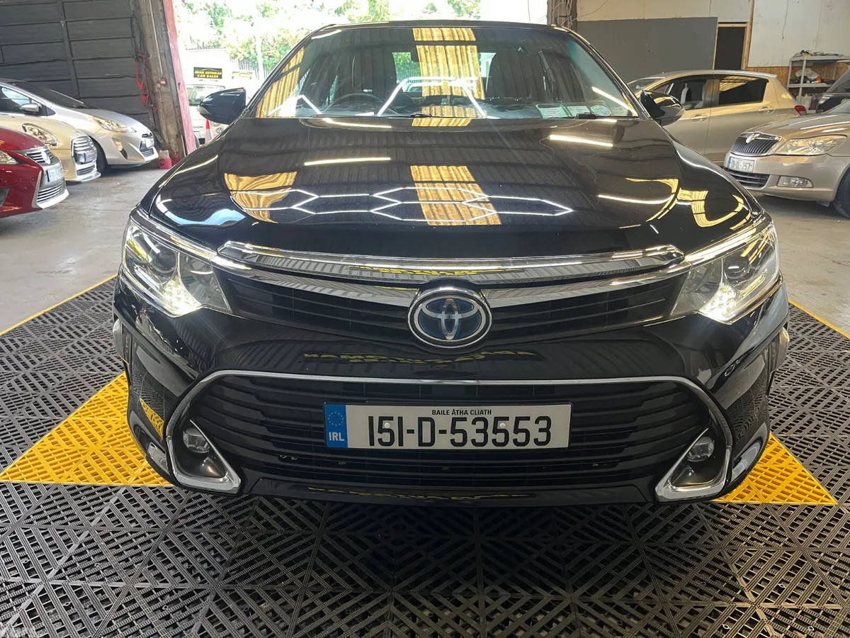 Toyota Camry Saloon, Petrol Hybrid, 2015, Black