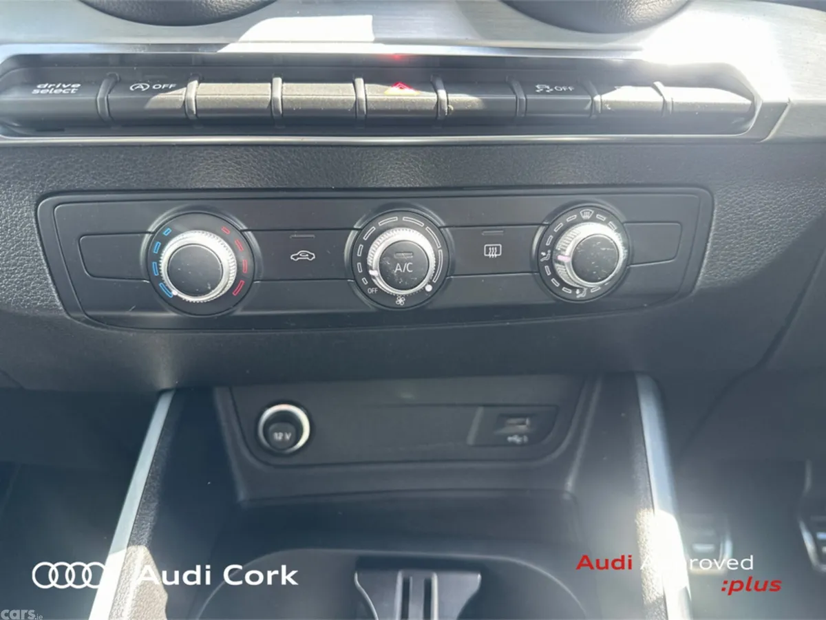 Audi Q2 Estate, Petrol, 2020, White