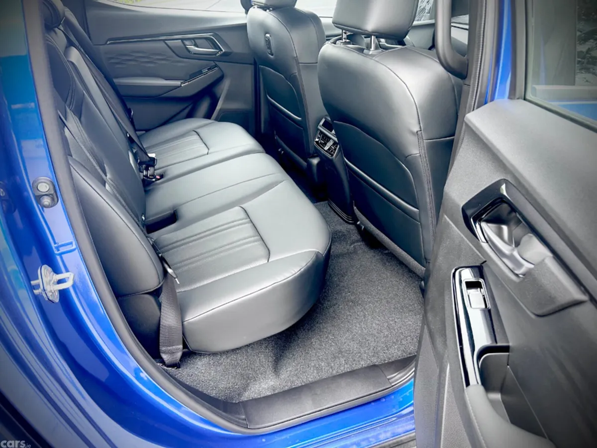 Isuzu D-Max Pick Up, Diesel, 2026, Blue