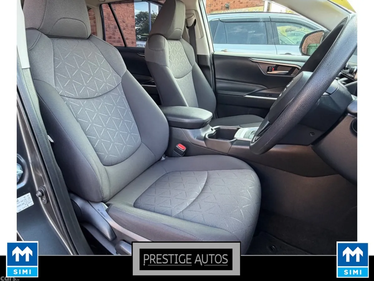 Toyota RAV4 SUV, Petrol Hybrid, 2022, Grey