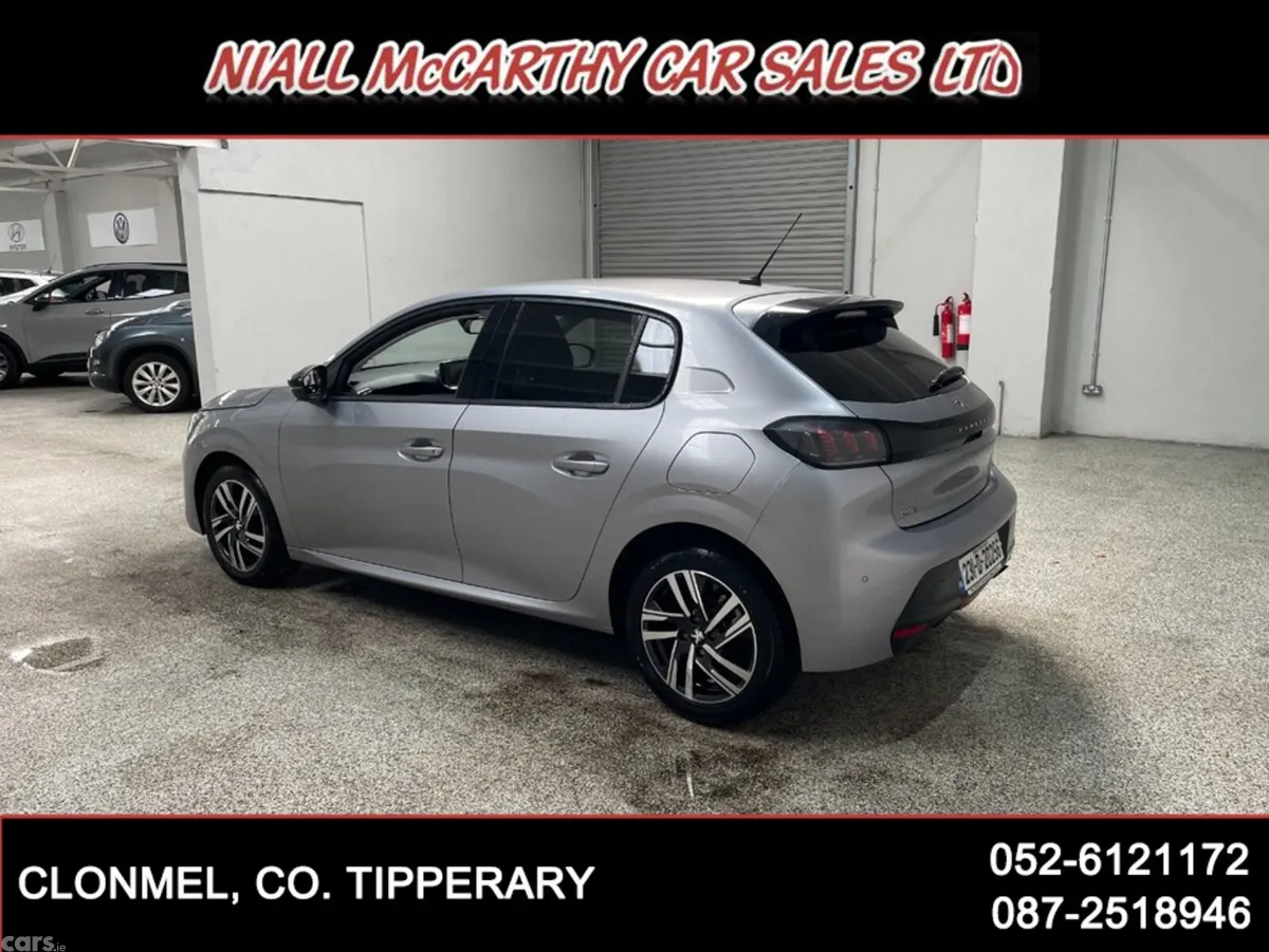 Peugeot 208 Hatchback, Diesel, 2023, Grey