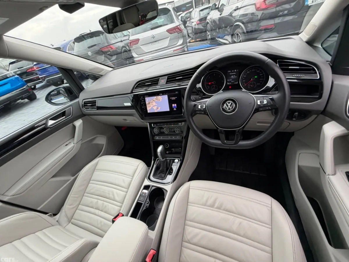 Volkswagen Touran MPV, Diesel, 2018, Grey