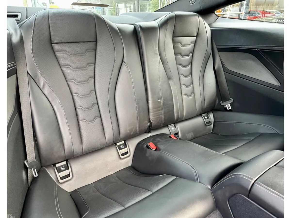 BMW 8-Series Coupe, Diesel, 2019, Grey
