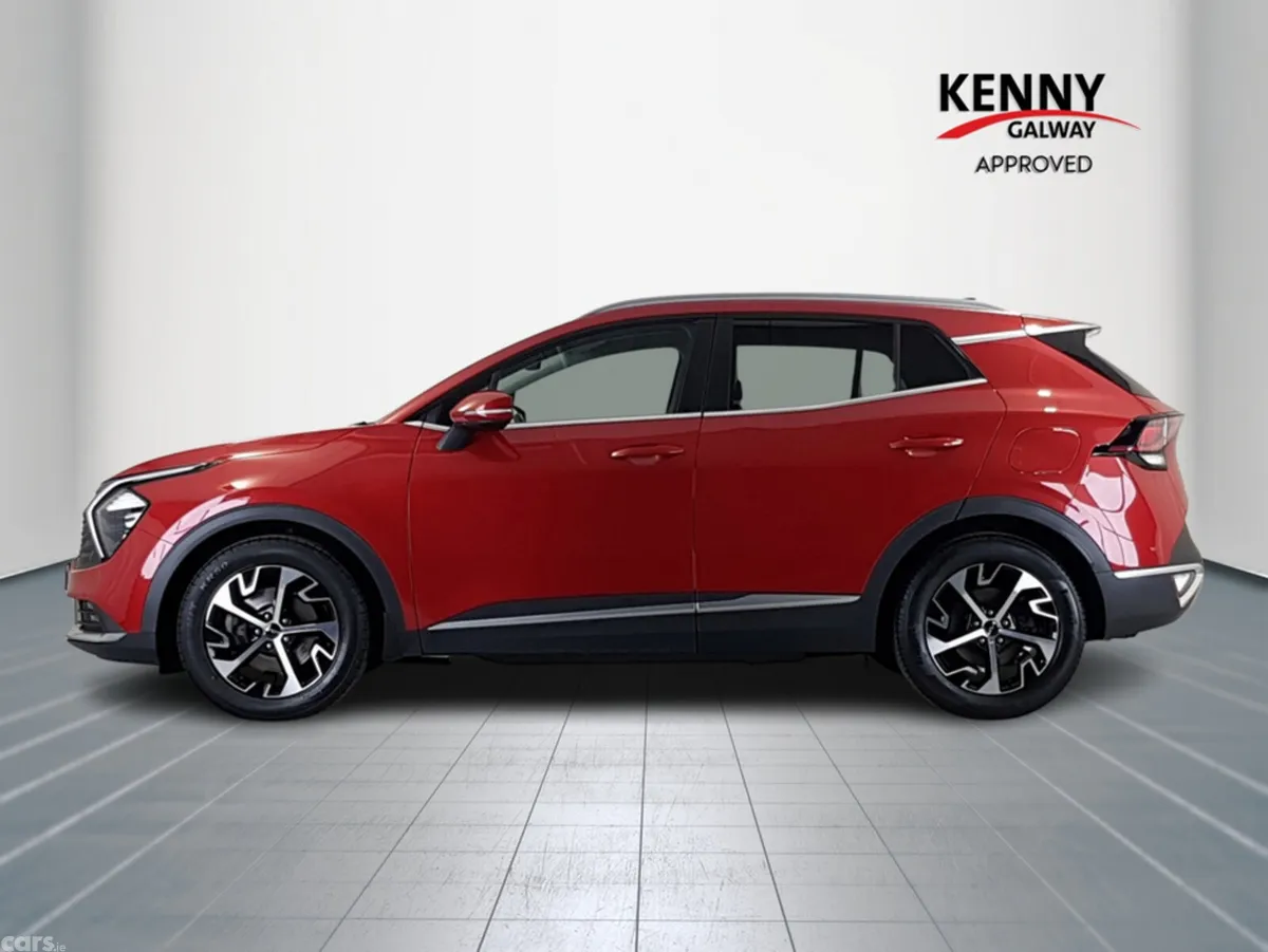 Kia Sportage MPV, Diesel, 2024, Red