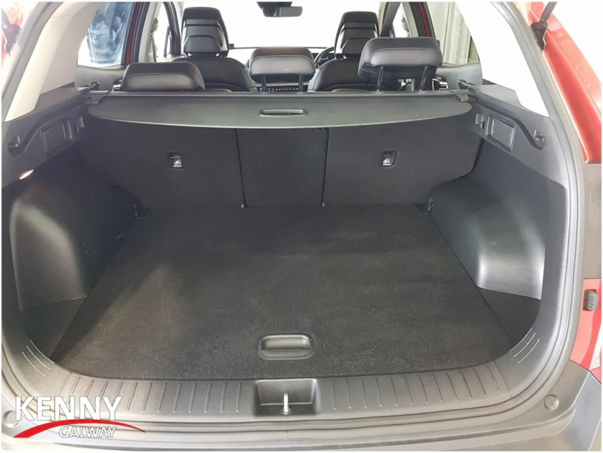 Kia Sportage MPV, Diesel, 2024, Red