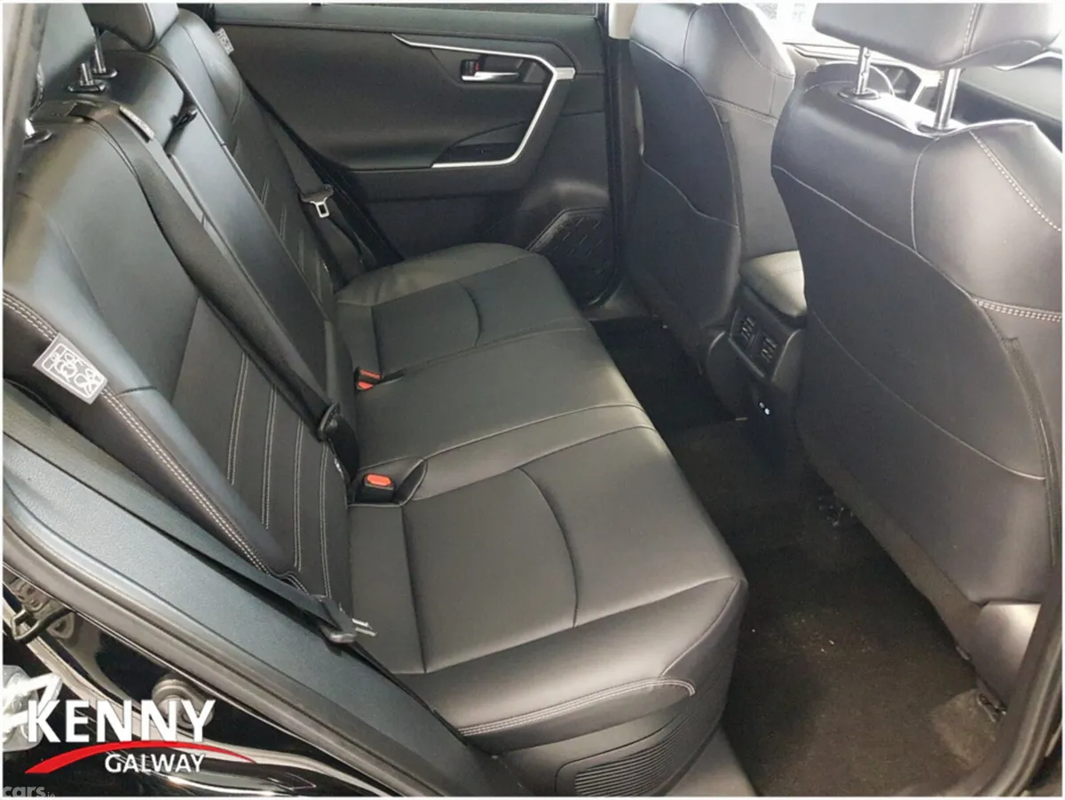 Toyota RAV4 SUV, Petrol Hybrid, 2023, Black