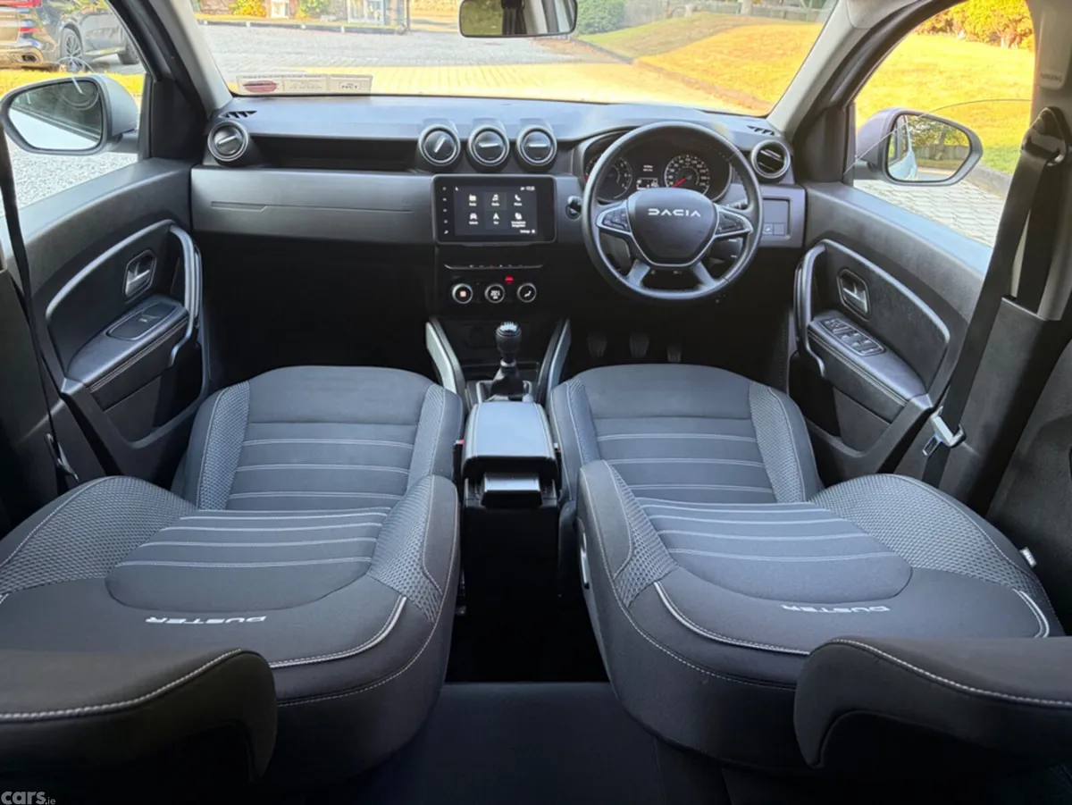 Dacia Duster MPV, Diesel, 2024, White