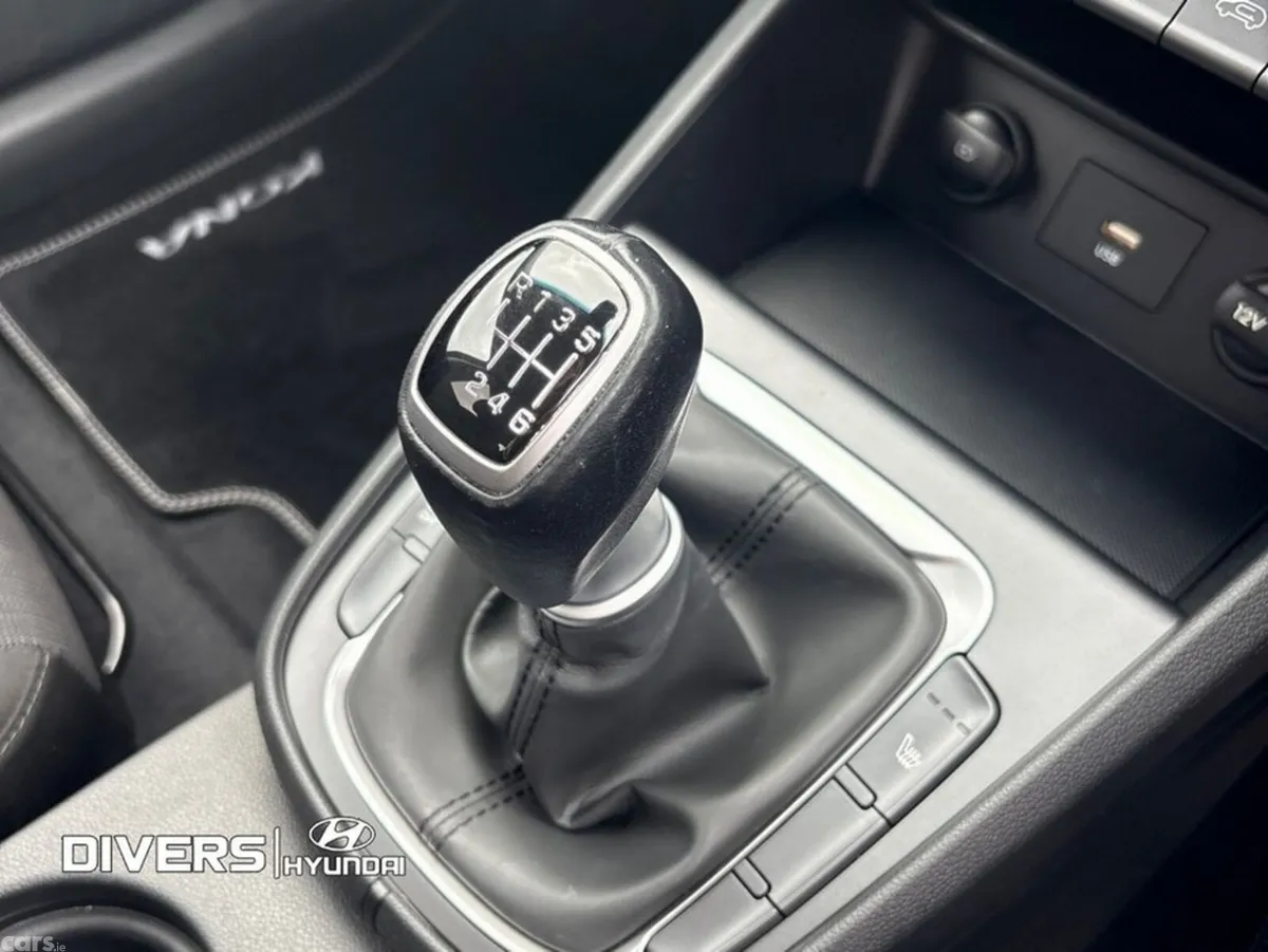 Hyundai KONA MPV, Petrol, 2023, Red