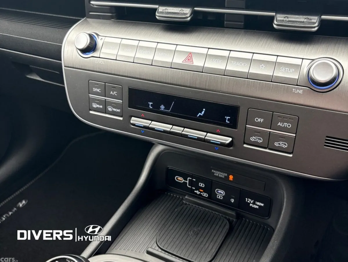 Hyundai KONA MPV, Petrol, 2023, Grey