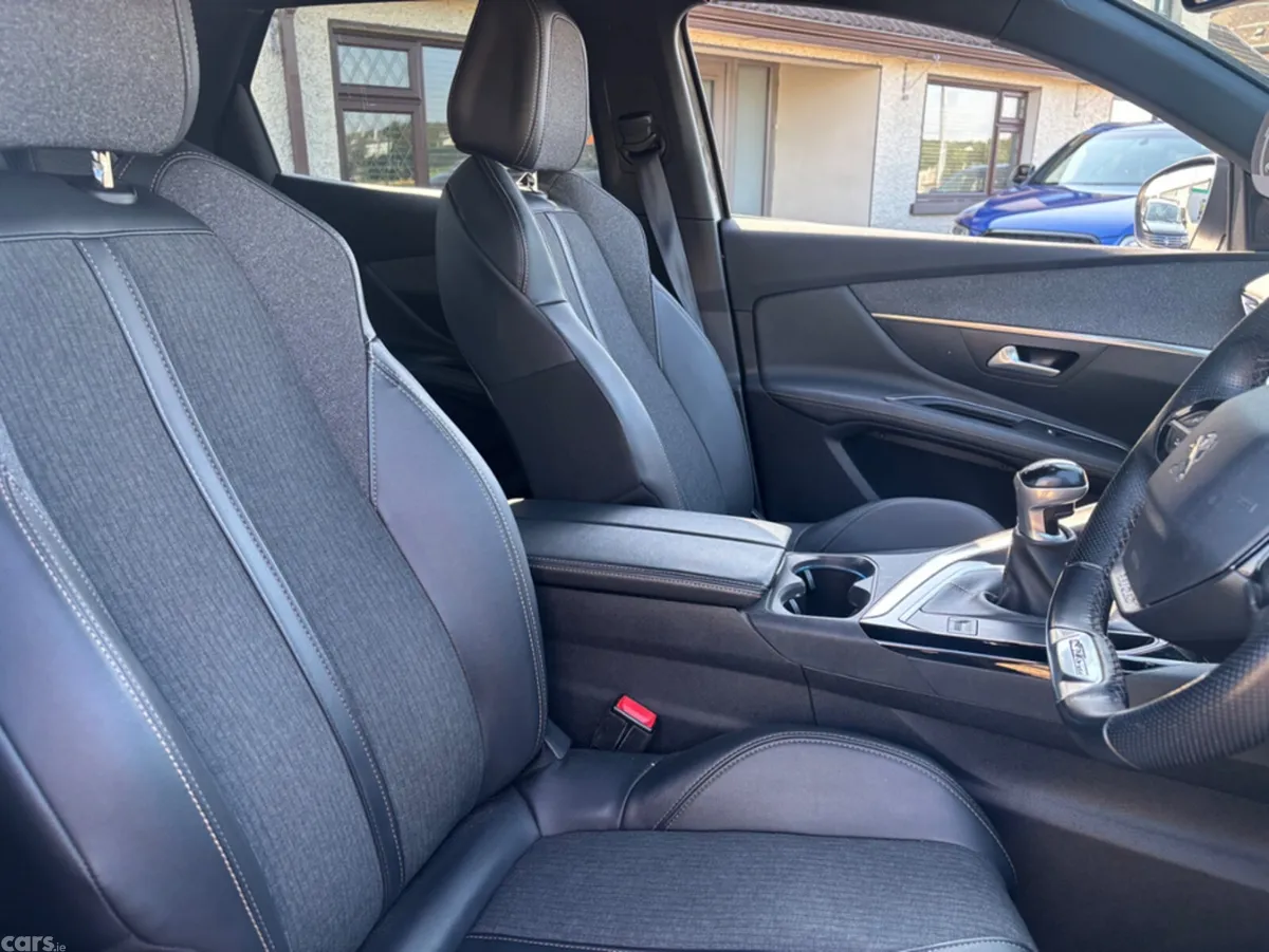 Peugeot 3008 Hatchback, Diesel, 2020, Grey