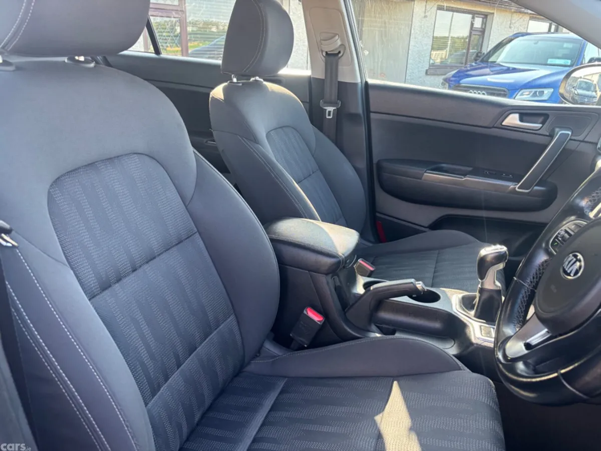 Kia Sportage MPV, Diesel, 2017, Blue