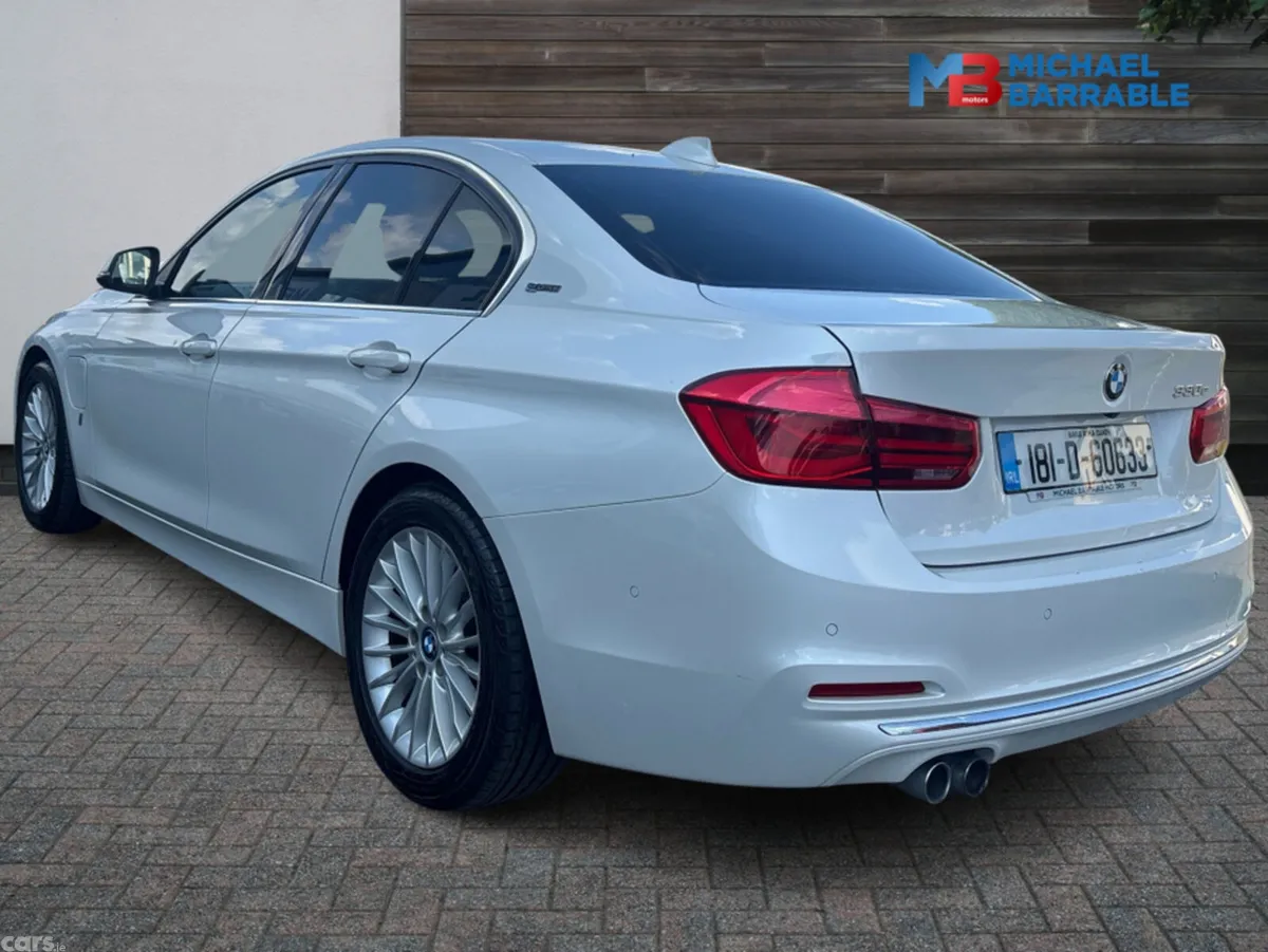 BMW 3-Series Saloon, Petrol Hybrid, 2018, White