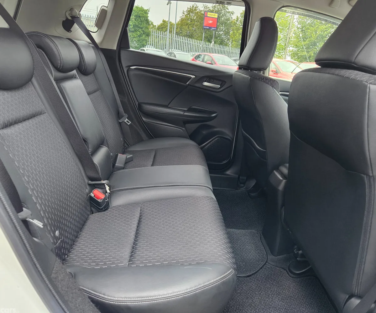 Honda Fit Hatchback, Petrol Hybrid, 2016, White