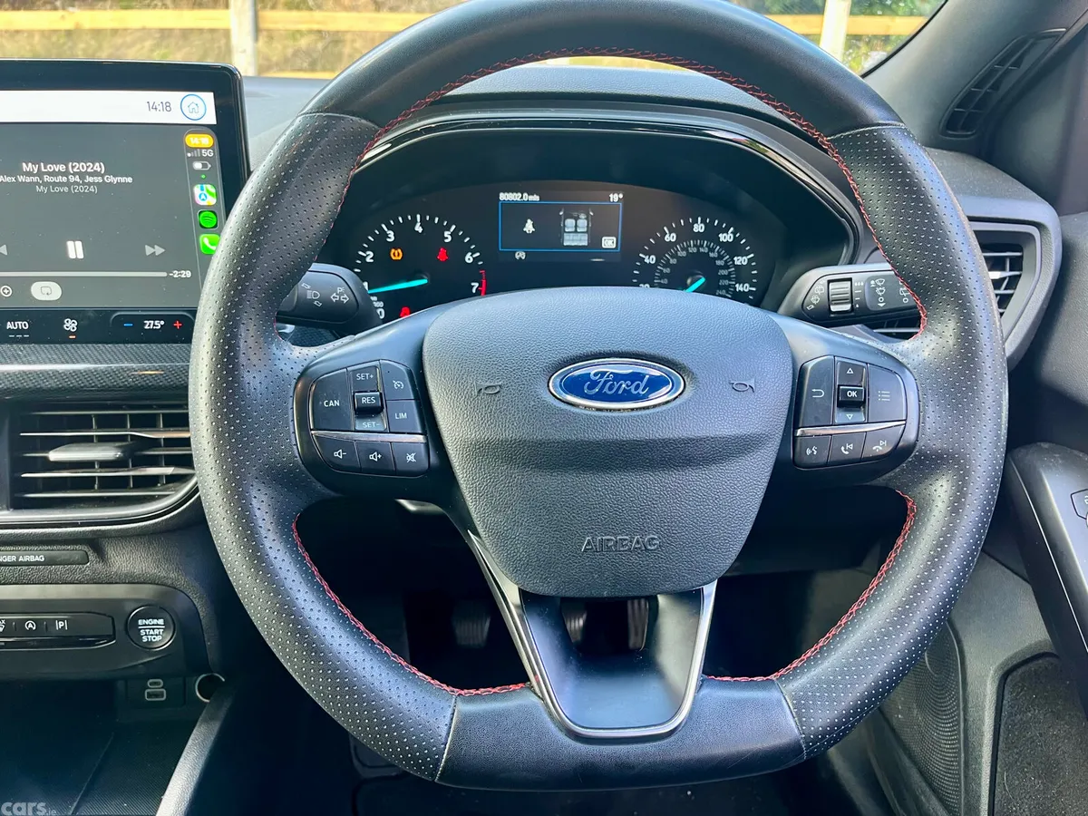 Ford Focus Hatchback, Petrol, 2022, Grey
