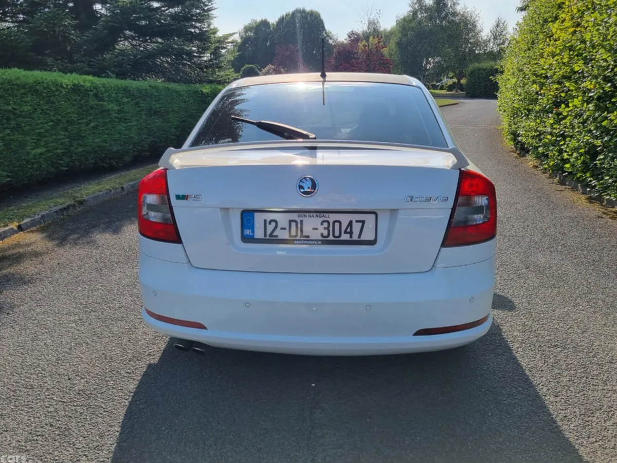 Skoda Octavia Hatchback, Diesel, 2012, White