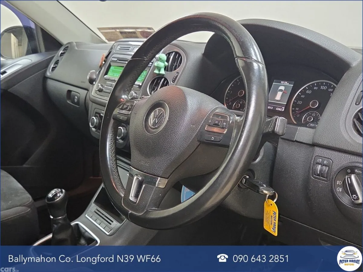 Volkswagen Tiguan SUV, Diesel, 2013, Grey