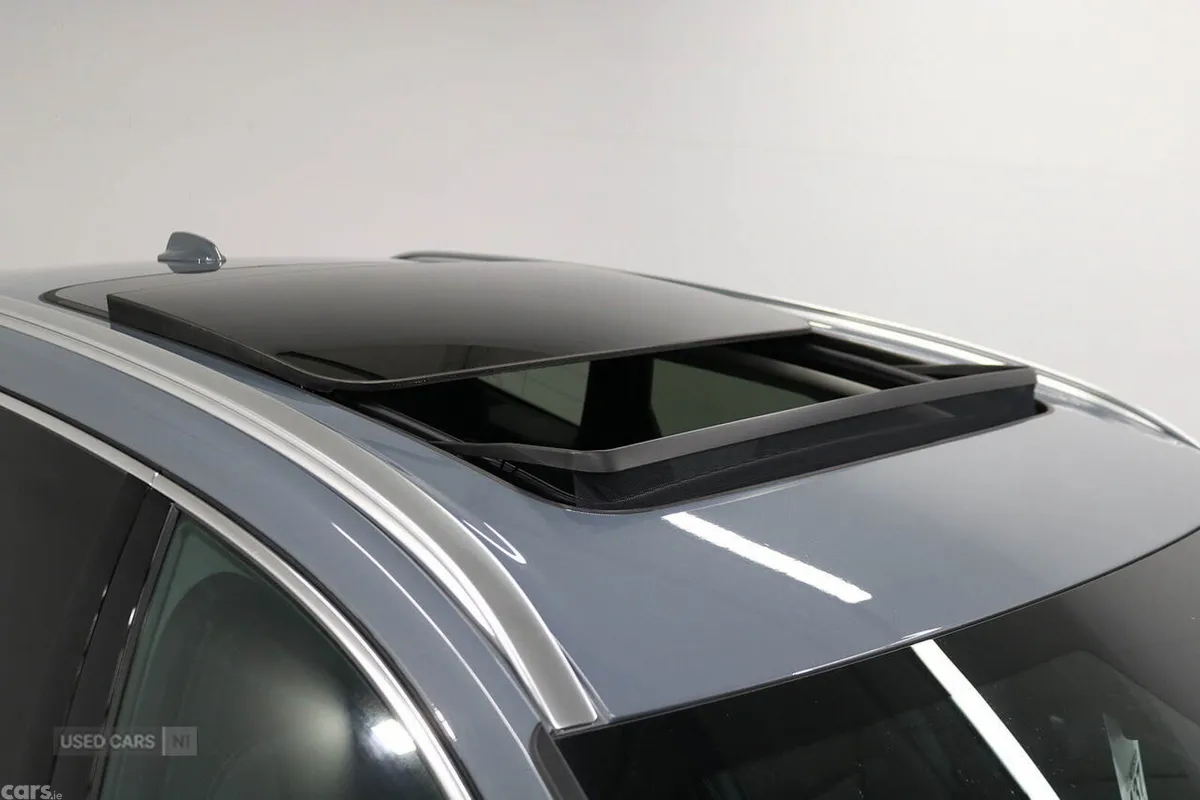 Volvo XC60 SUV, Petrol Hybrid, 2023, Grey