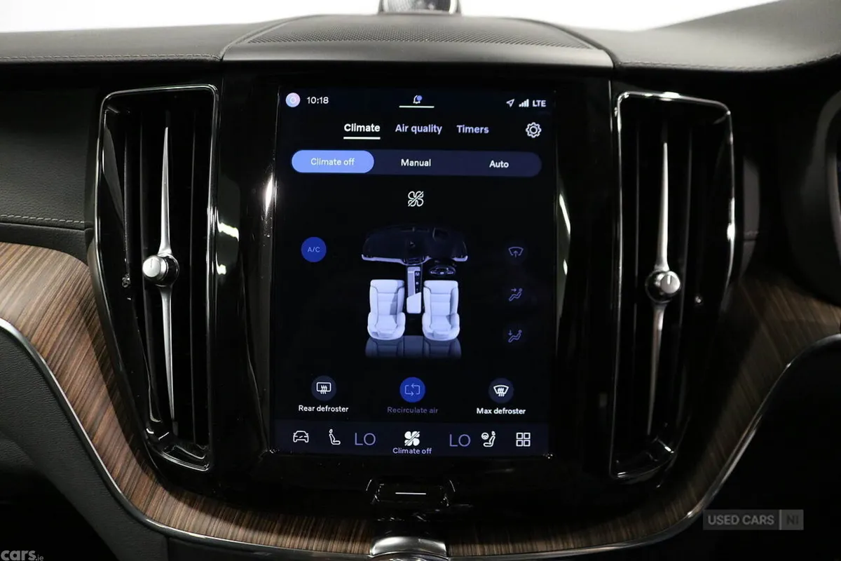 Volvo XC60 SUV, Petrol Hybrid, 2023, Grey