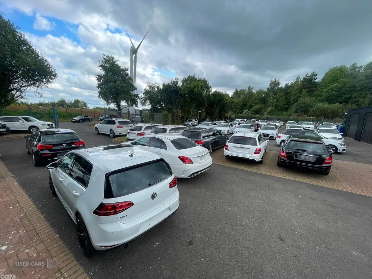 Mercedes-Benz E-Class , Petrol, 2013, Black