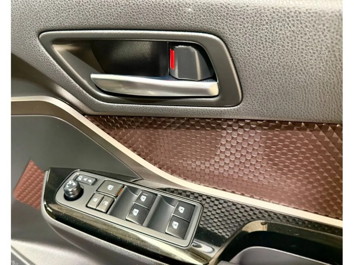 Toyota C-HR SUV, Petrol Hybrid, 2019, Red