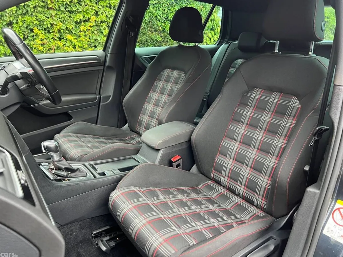 Volkswagen Golf Hatchback, Petrol, 2019, Grey