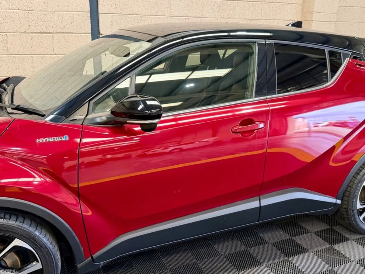 Toyota C-HR SUV, Petrol Hybrid, 2019, Red