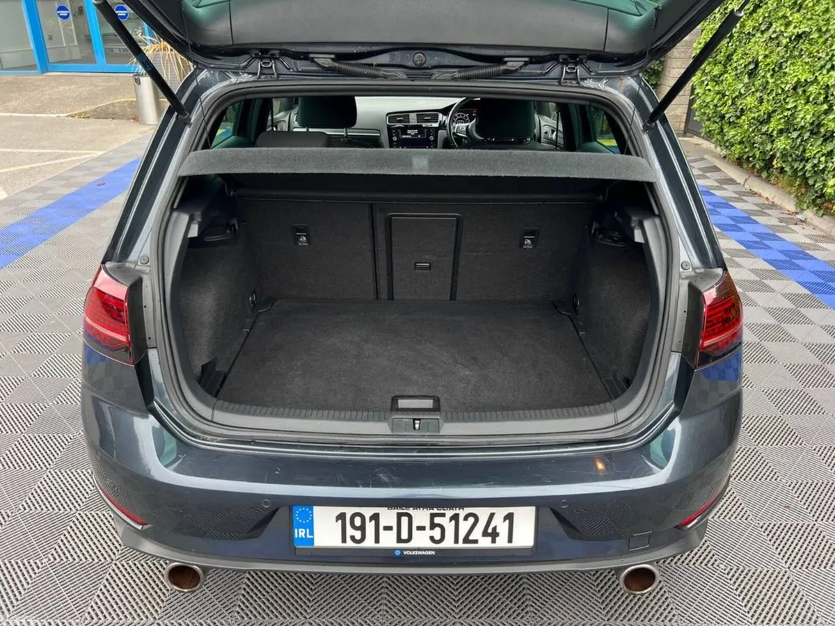 Volkswagen Golf Hatchback, Petrol, 2019, Grey