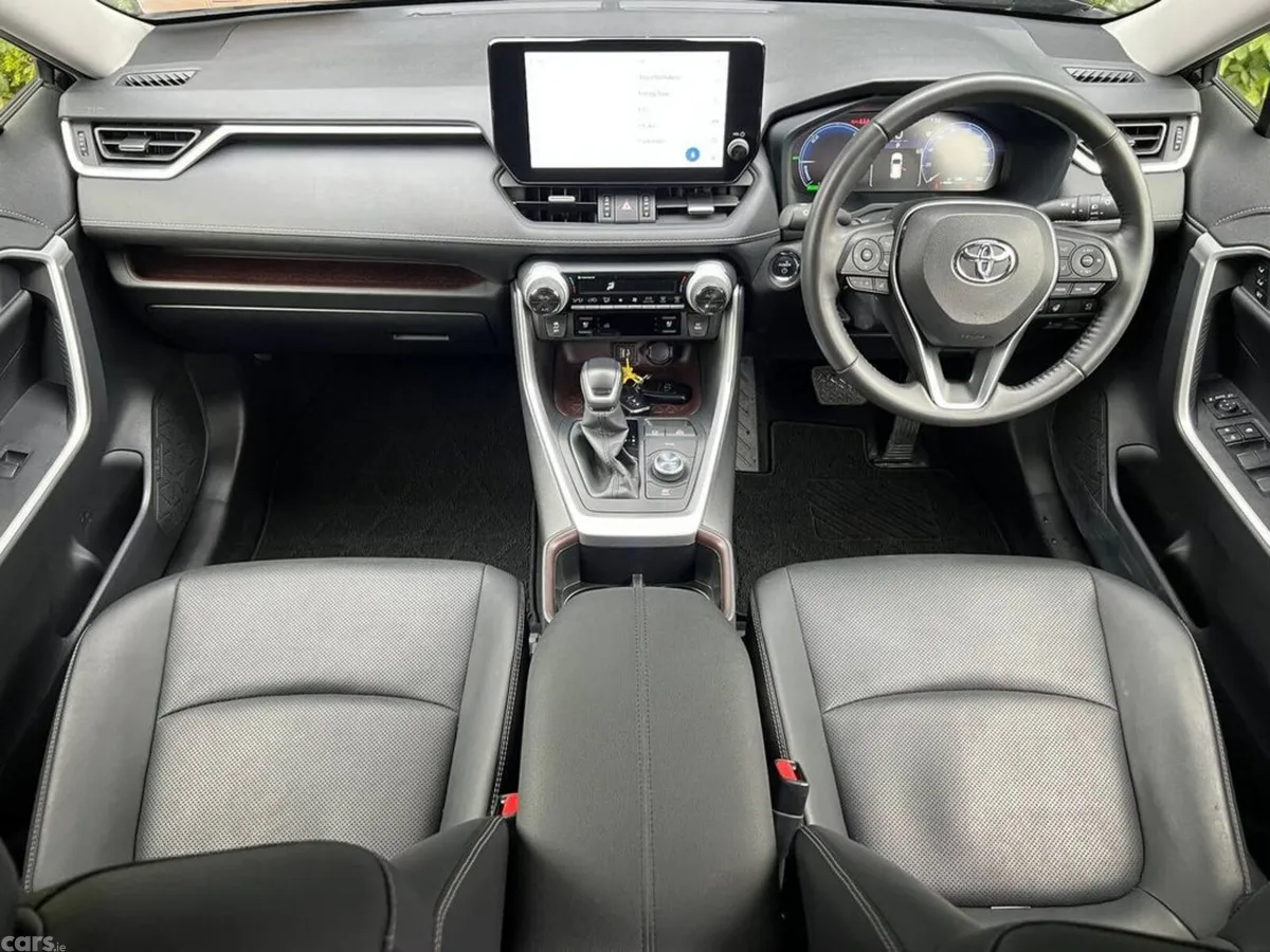 Toyota RAV4 SUV, Petrol Hybrid, 2023, Black