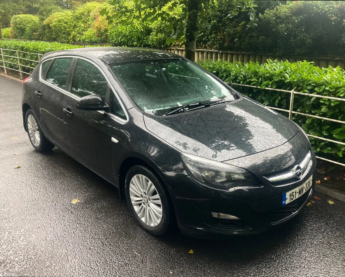 Opel Astra Hatchback, Diesel, 2015, Black