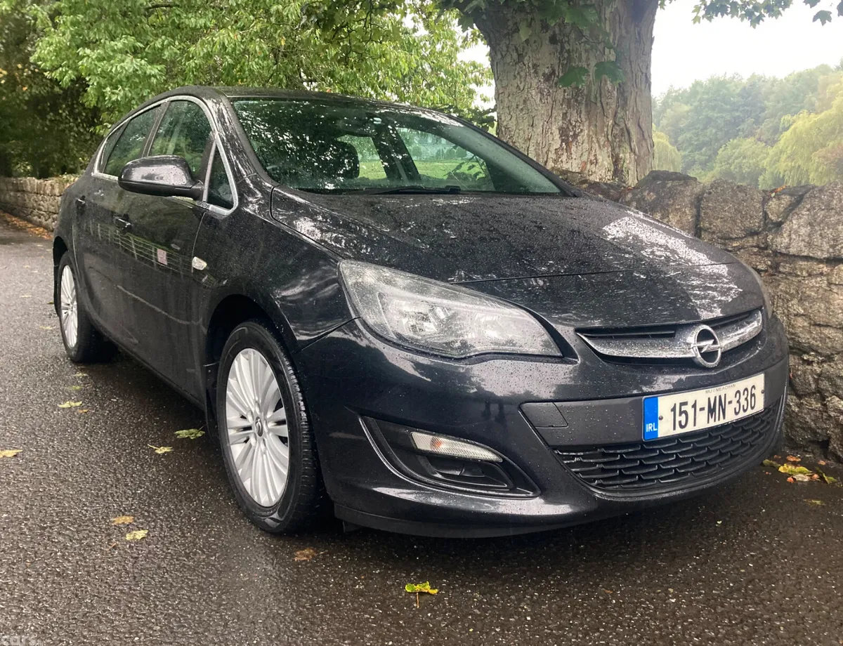 Opel Astra Hatchback, Diesel, 2015, Black