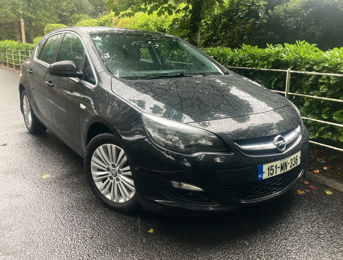 Opel Astra Hatchback, Diesel, 2015, Black