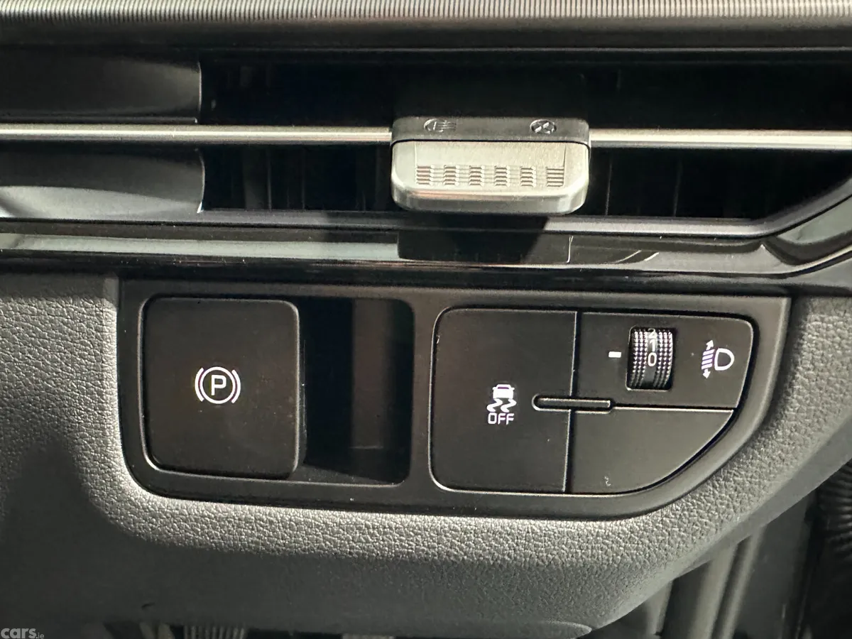 Kia Sportage SUV, Diesel Hybrid, 2026, Grey