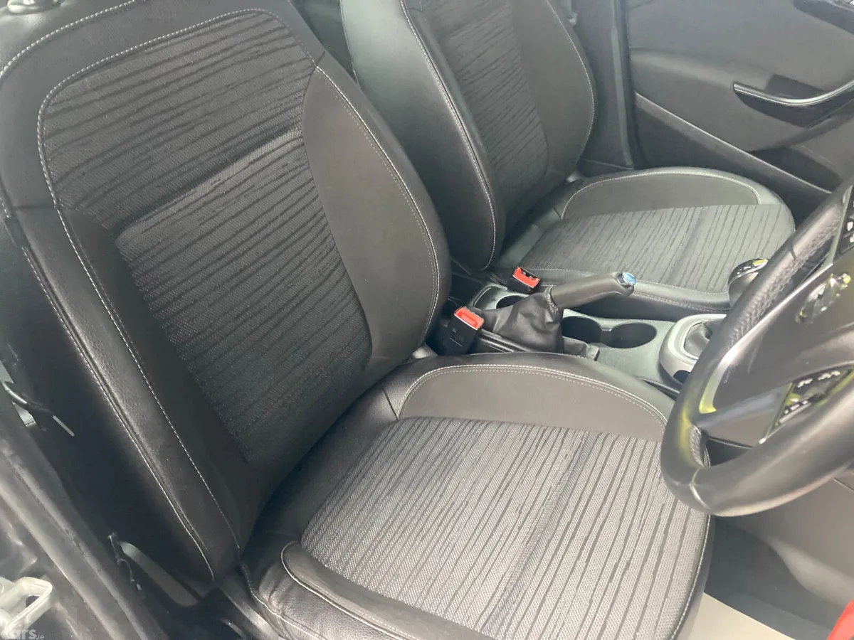 Opel Astra Hatchback, Diesel, 2015, Black