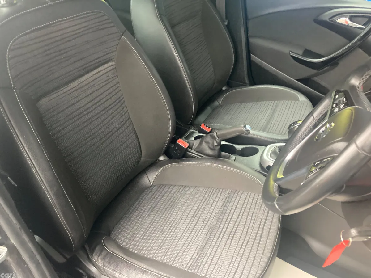 Opel Astra Hatchback, Diesel, 2015, Black