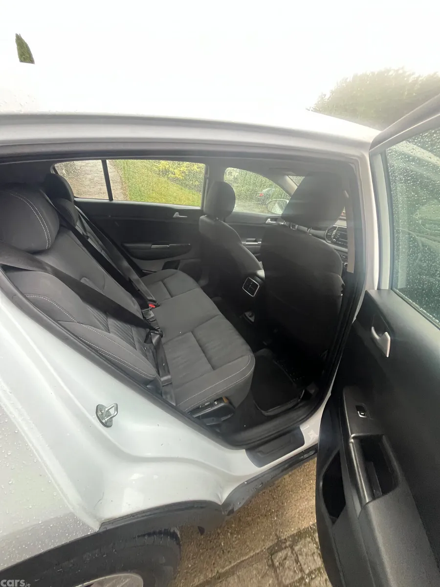Kia Sportage SUV, Diesel, 2016, White