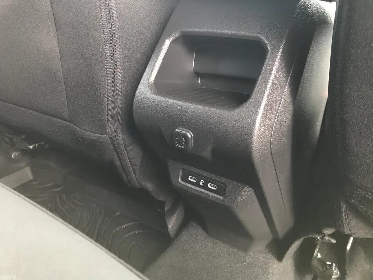 Dacia Duster SUV, Petrol Hybrid, 2026, Green