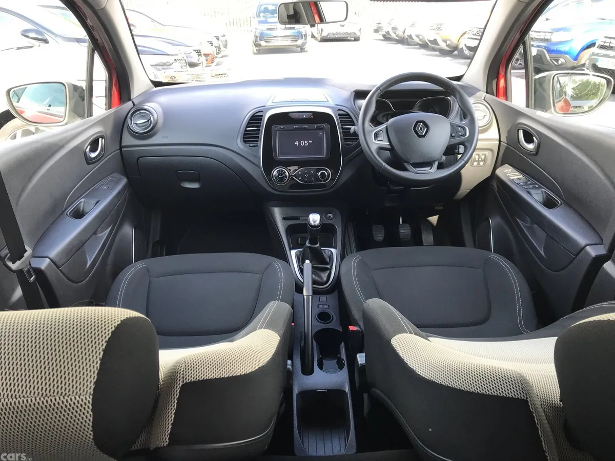 Renault Captur Hatchback, Diesel, 2019, Red